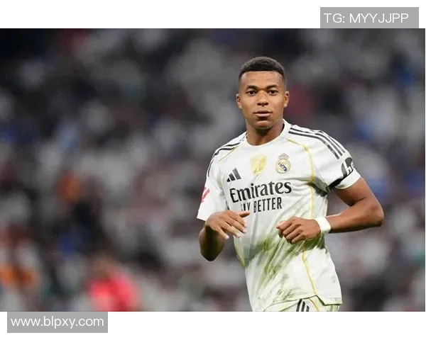 西甲赛场姆巴佩再展锋芒造点助队友破门引发热议