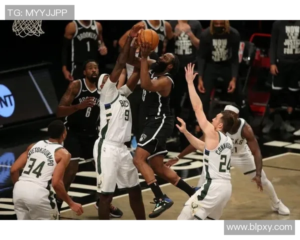 篮网击败雄鹿，取得季后赛首胜：逆风翻盘的壮丽篇章